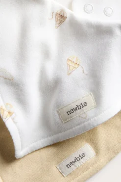 Baby bibs with hot air balloons (2‑pack)