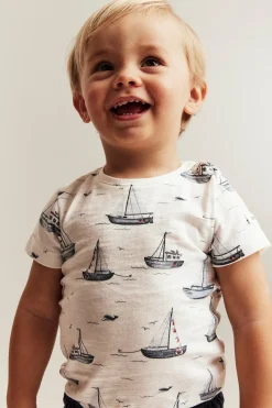 Baby bodysuit with sailing boats