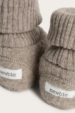 Baby brown wool booties