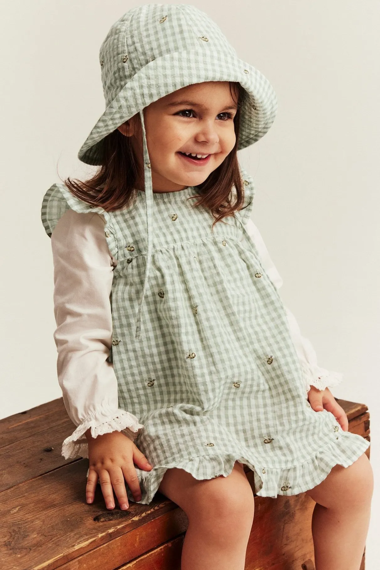 Baby green short‑sleeved checked dress