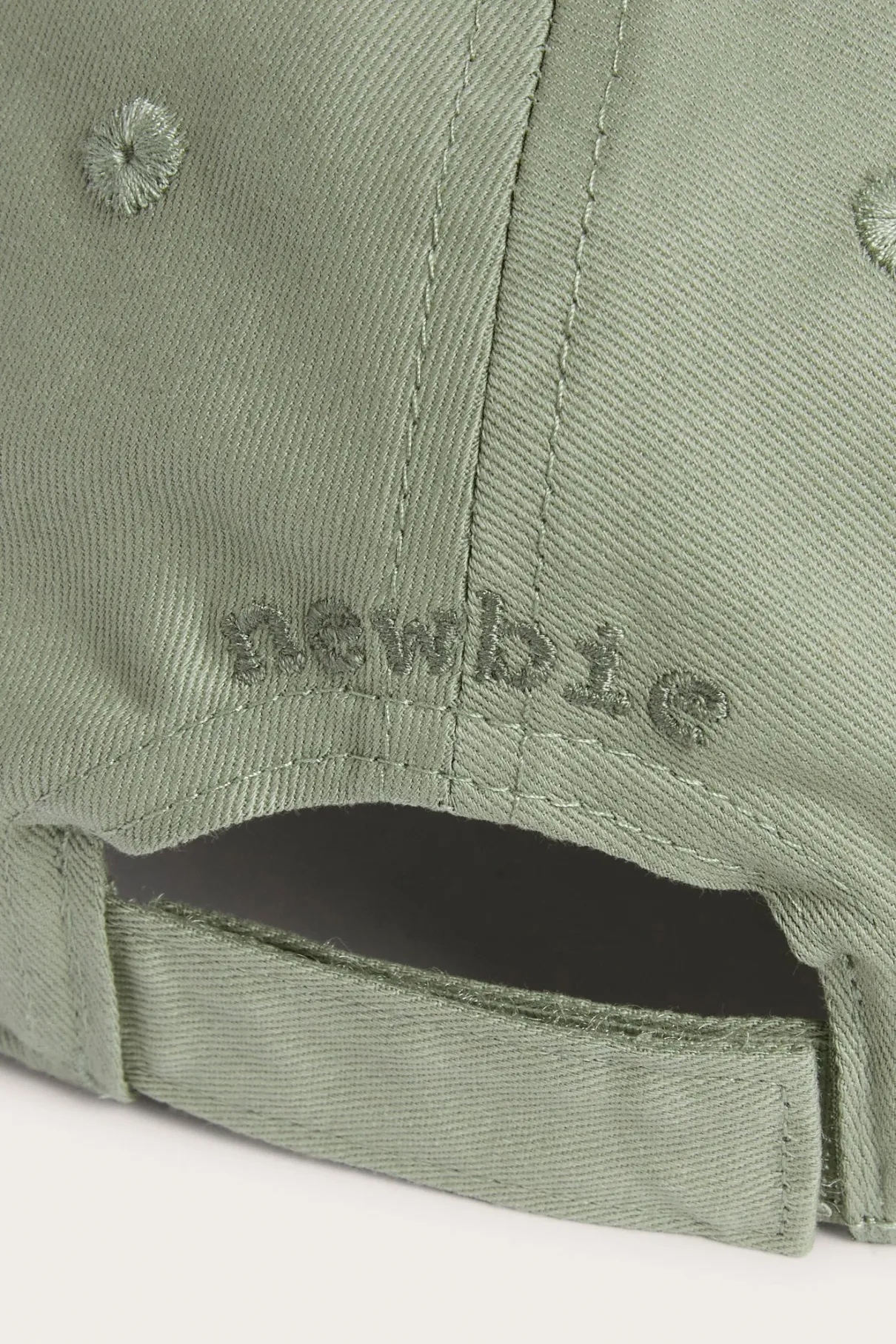 Baby & kids’ green cap with hedgehog embroidery