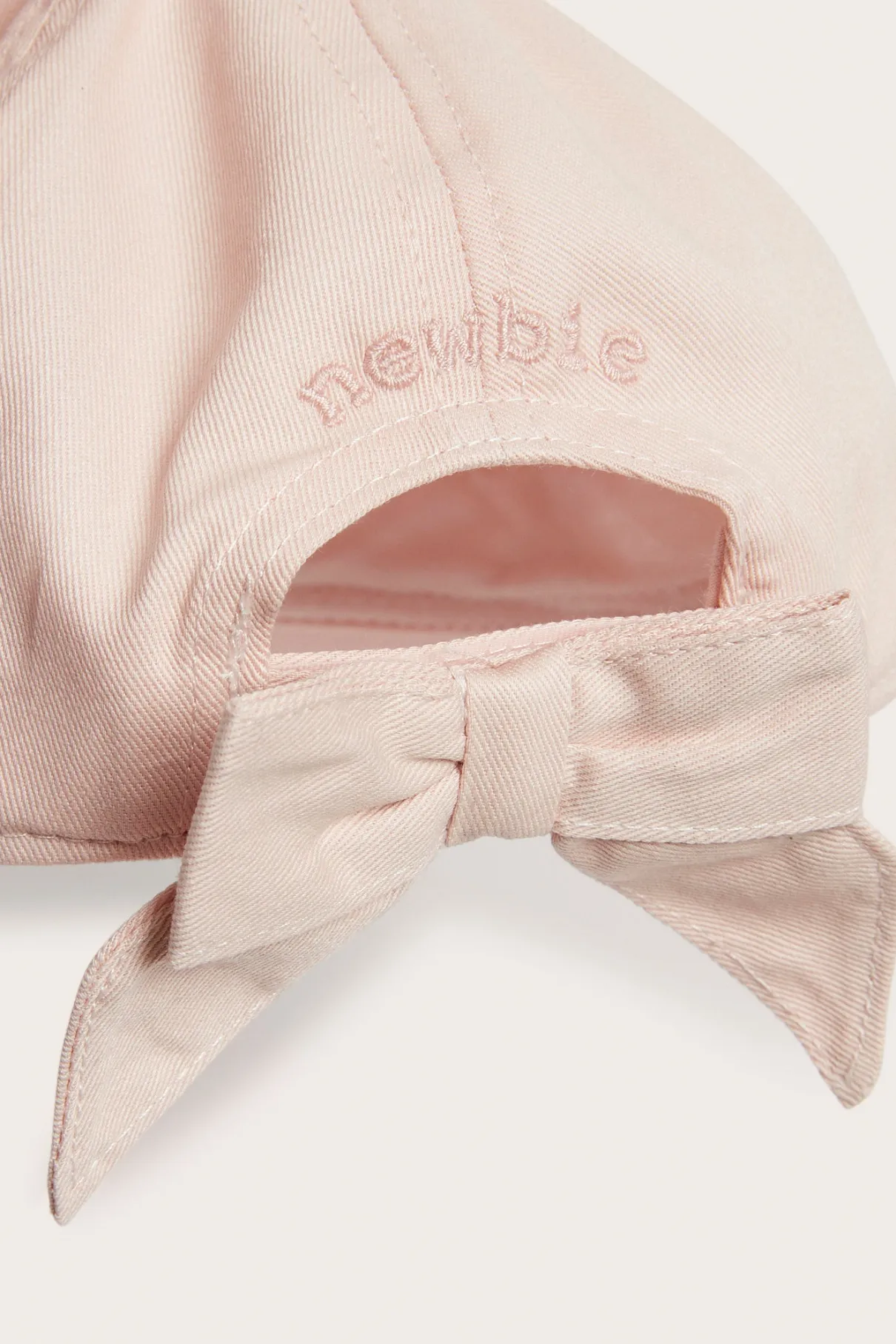 Baby & kids’ pink cap with embroidered butterfly