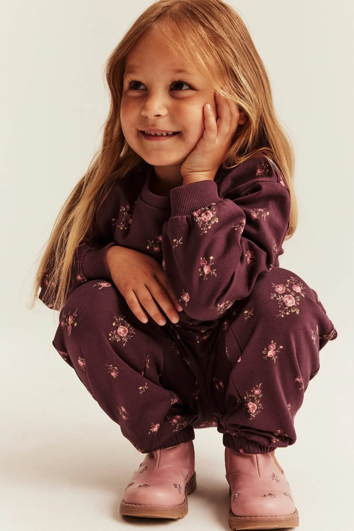 Baby & Kids sweatshirt with lace frill
