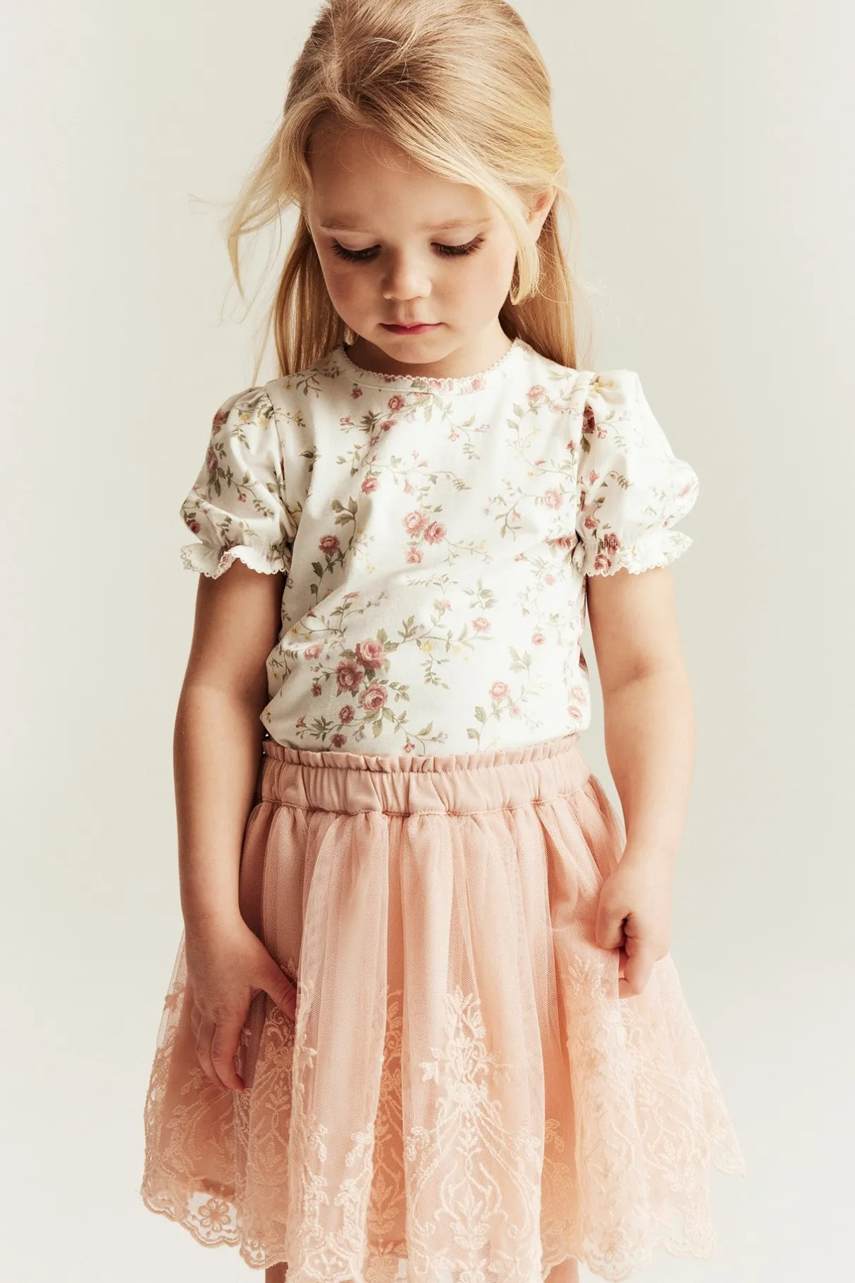 Baby & kids white floral puff‑sleeve top