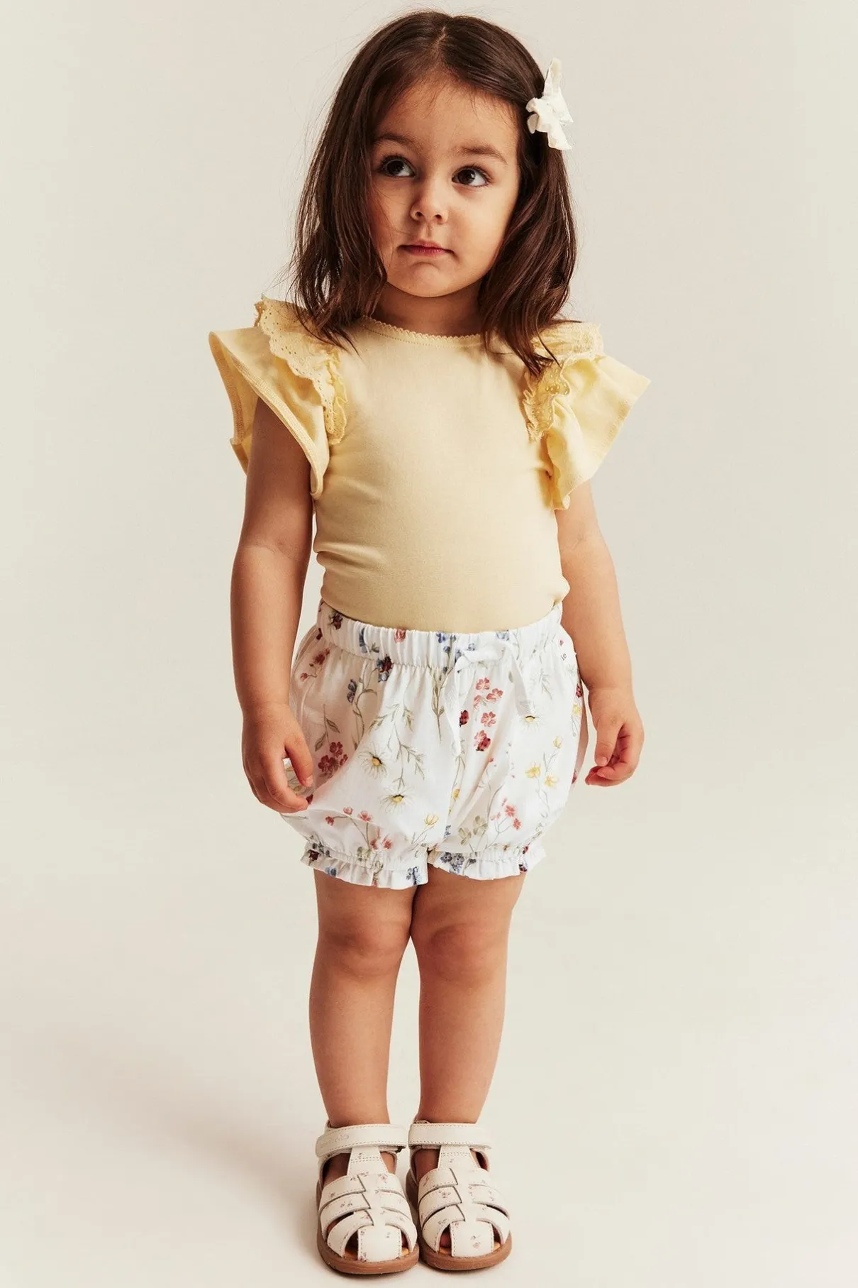 Baby white floral jersey shorts