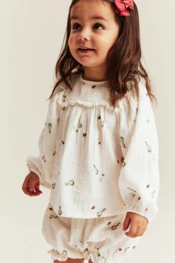 Baby white two-piece muslin set
