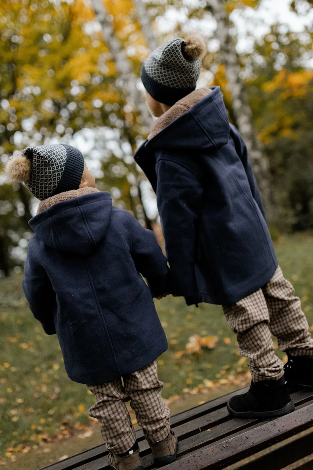 Kids' blue coat with detachable hood