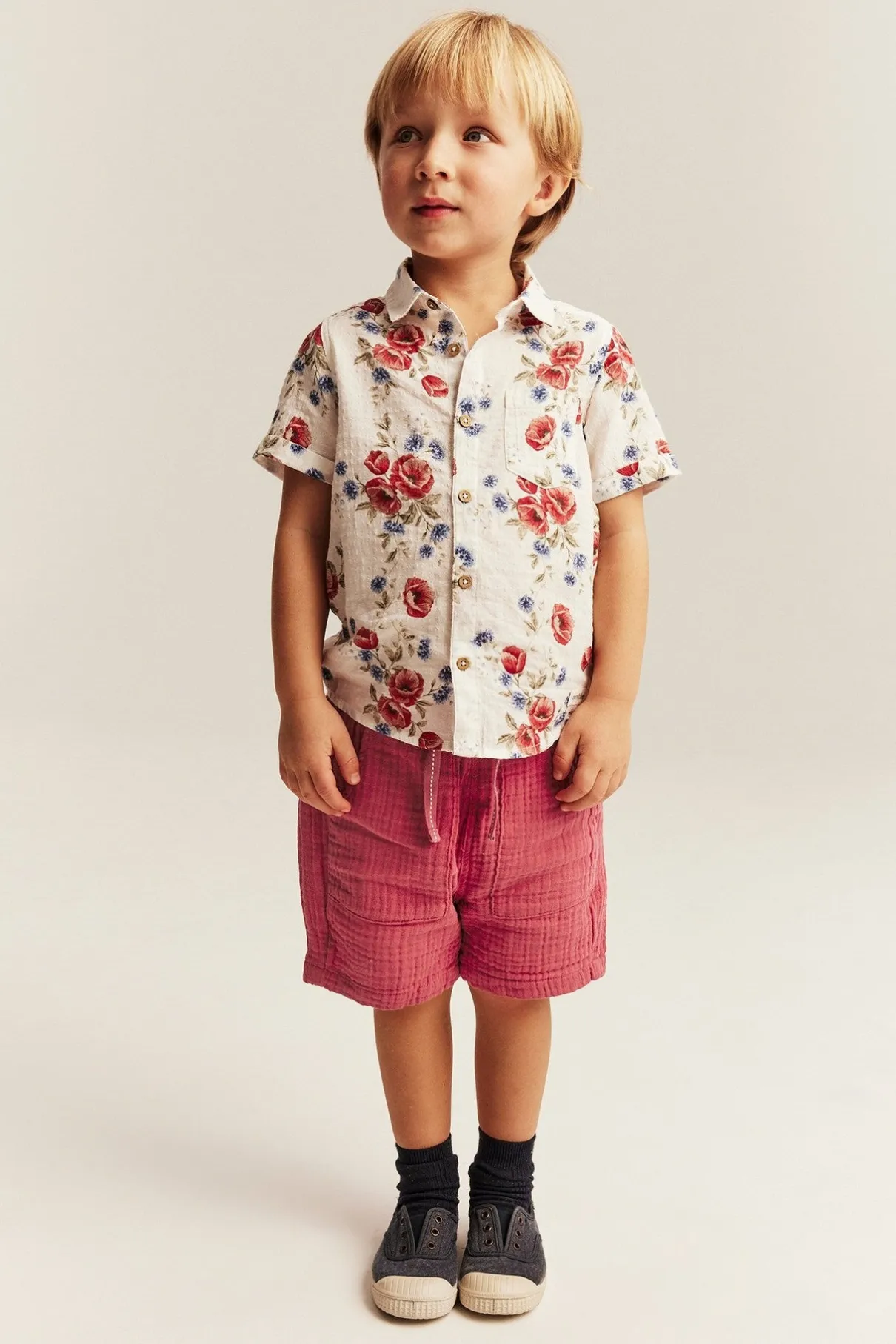 Kids red muslin shorts
