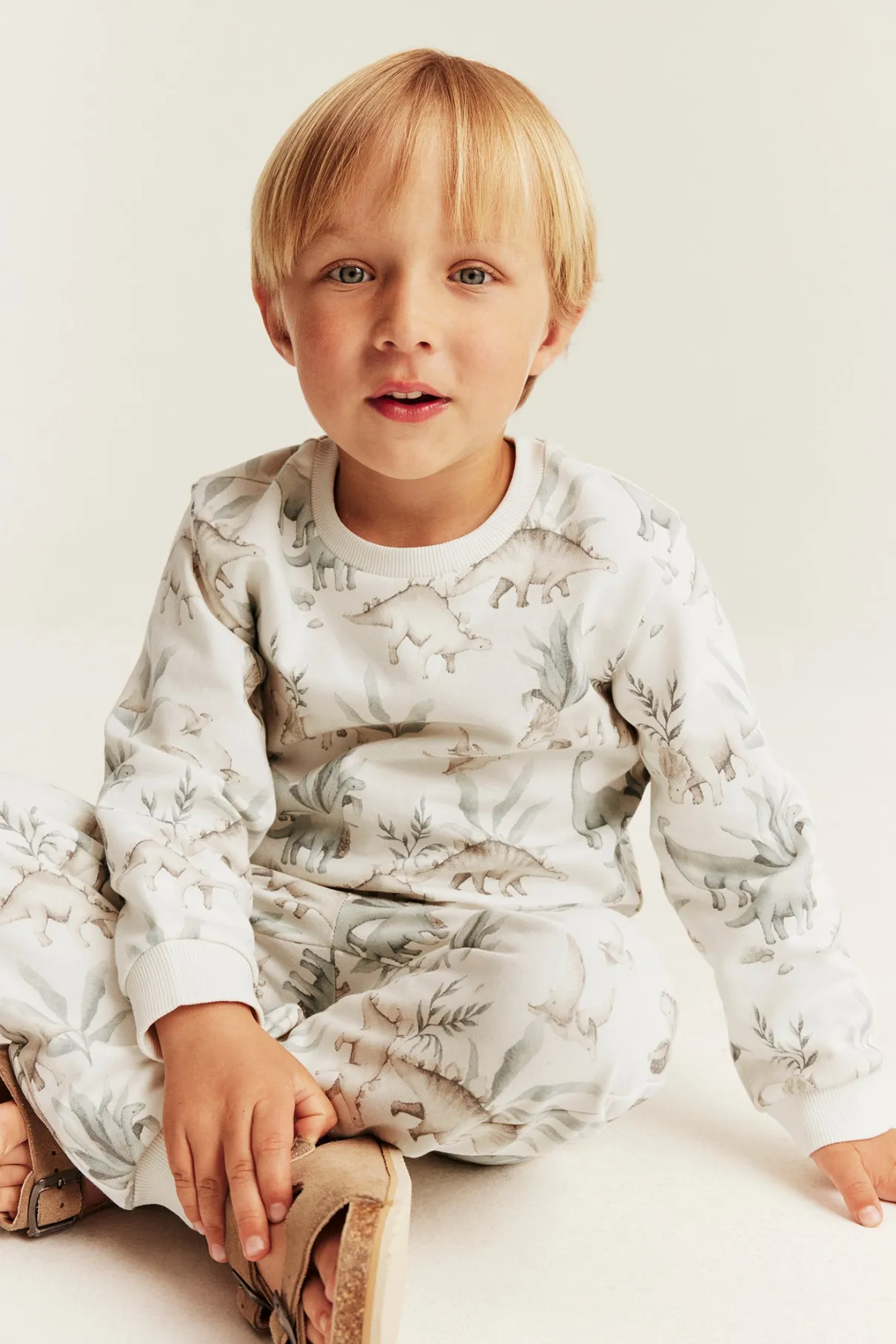 Kids sweatpants with dinosaurs