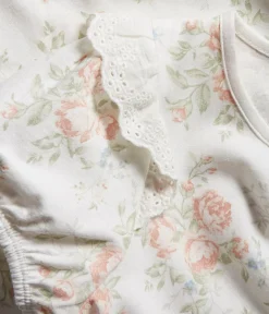 Kids white floral nightgown