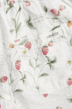 Kids wild strawberry woven shorts