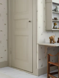 Little Fox beige wallpaper
