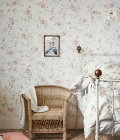 Rose Garden white wallpaper