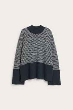 Women's blue knitted wool jumper