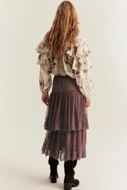 Women's pink mesh skirt with embroidery