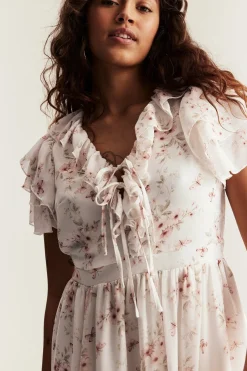 Women’s white floral chiffon dress