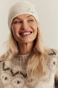 Women's white wool and cashmere blend hat